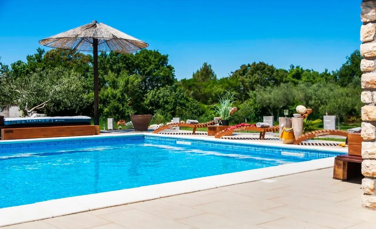 Villa Fauna Near The Town Of Rovinj