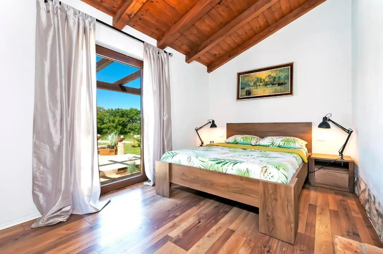 Villa Fauna Near The Town Of Rovinj