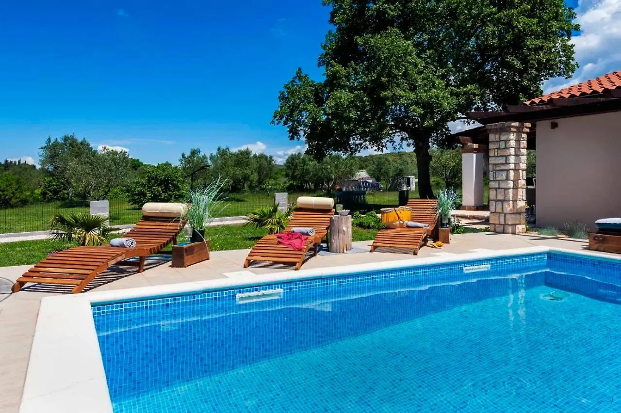 Villa Fauna Near The Town Of Rovinj 0*,  Croatia