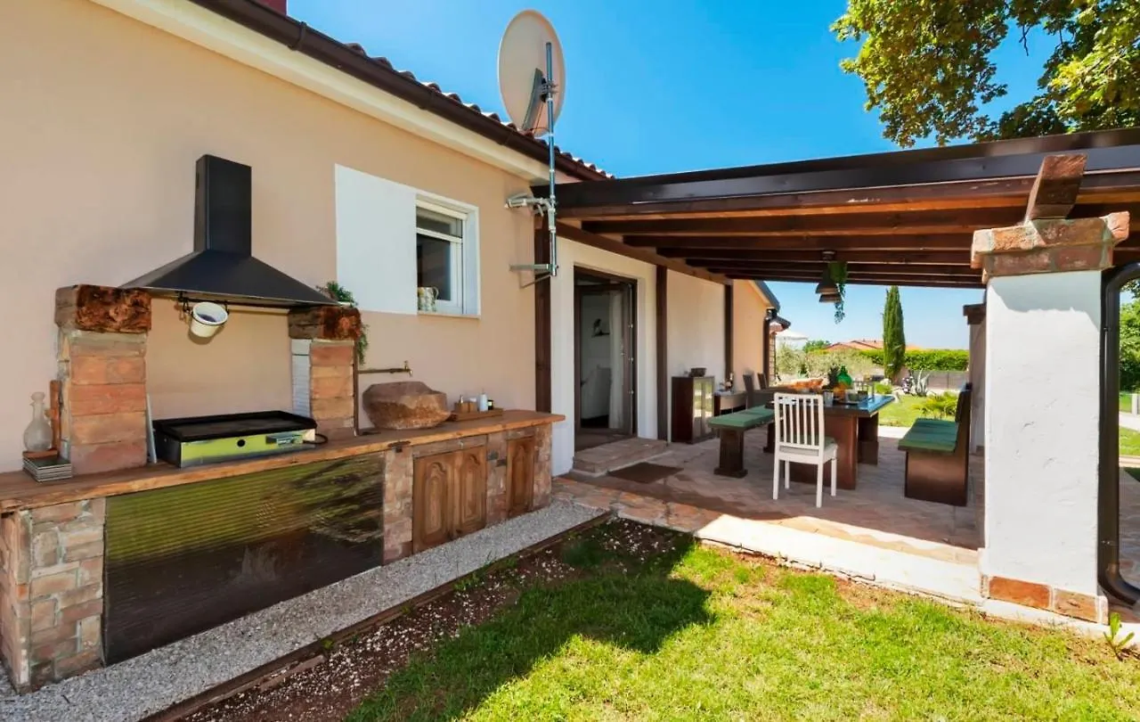 Villa Fauna Near The Town Of Rovinj 0*,  Croatia